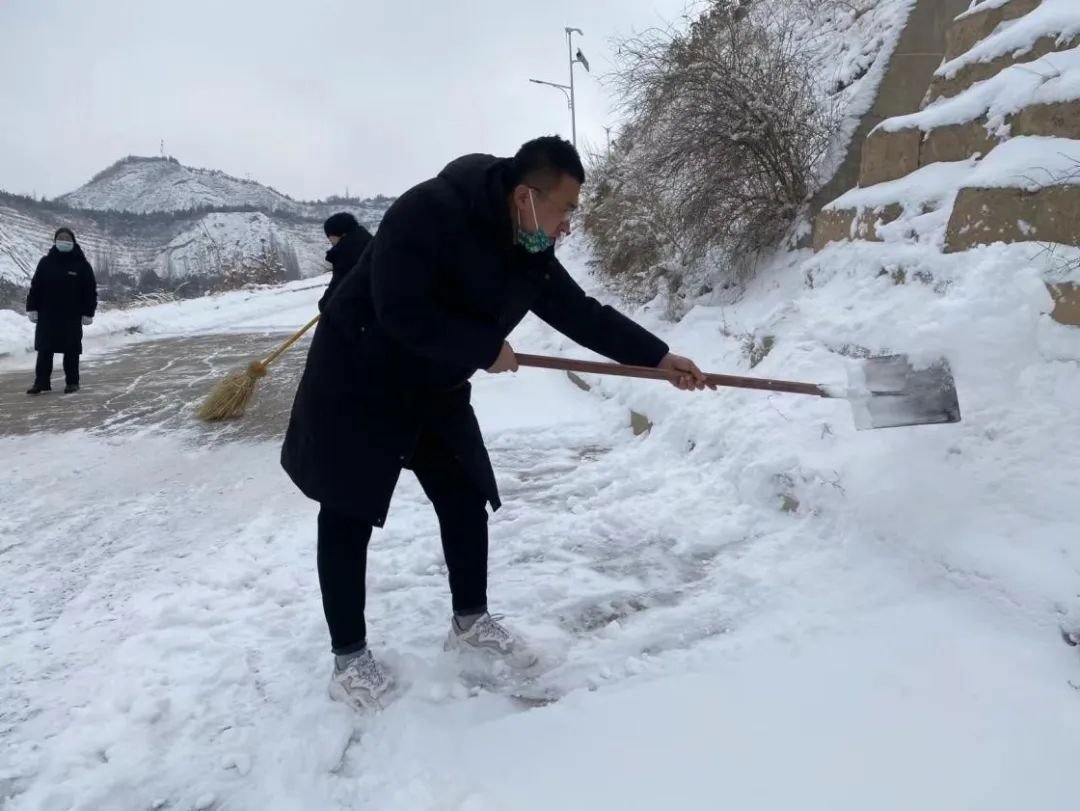 新春佳节的温暖守护 | jdb电子以行动誊写责任，，，，，，，拾金不昧照亮人心